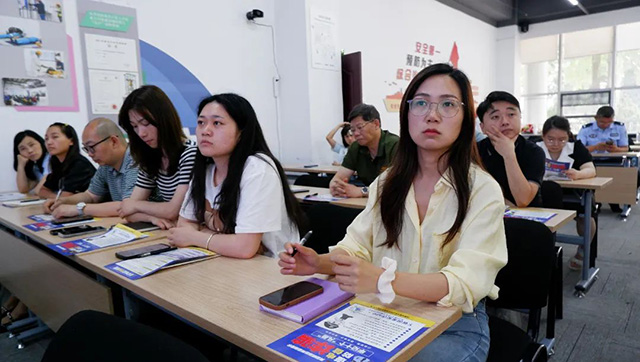 強(qiáng)化反詐宣傳，筑牢防詐堡壘丨成蜀電力集團(tuán)開展“反電信詐騙”專題宣傳講座