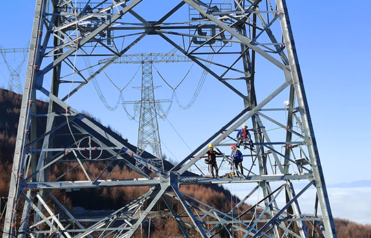 ±800kV建蘇線地線融冰改造，筑牢冬季電網(wǎng)安全防線